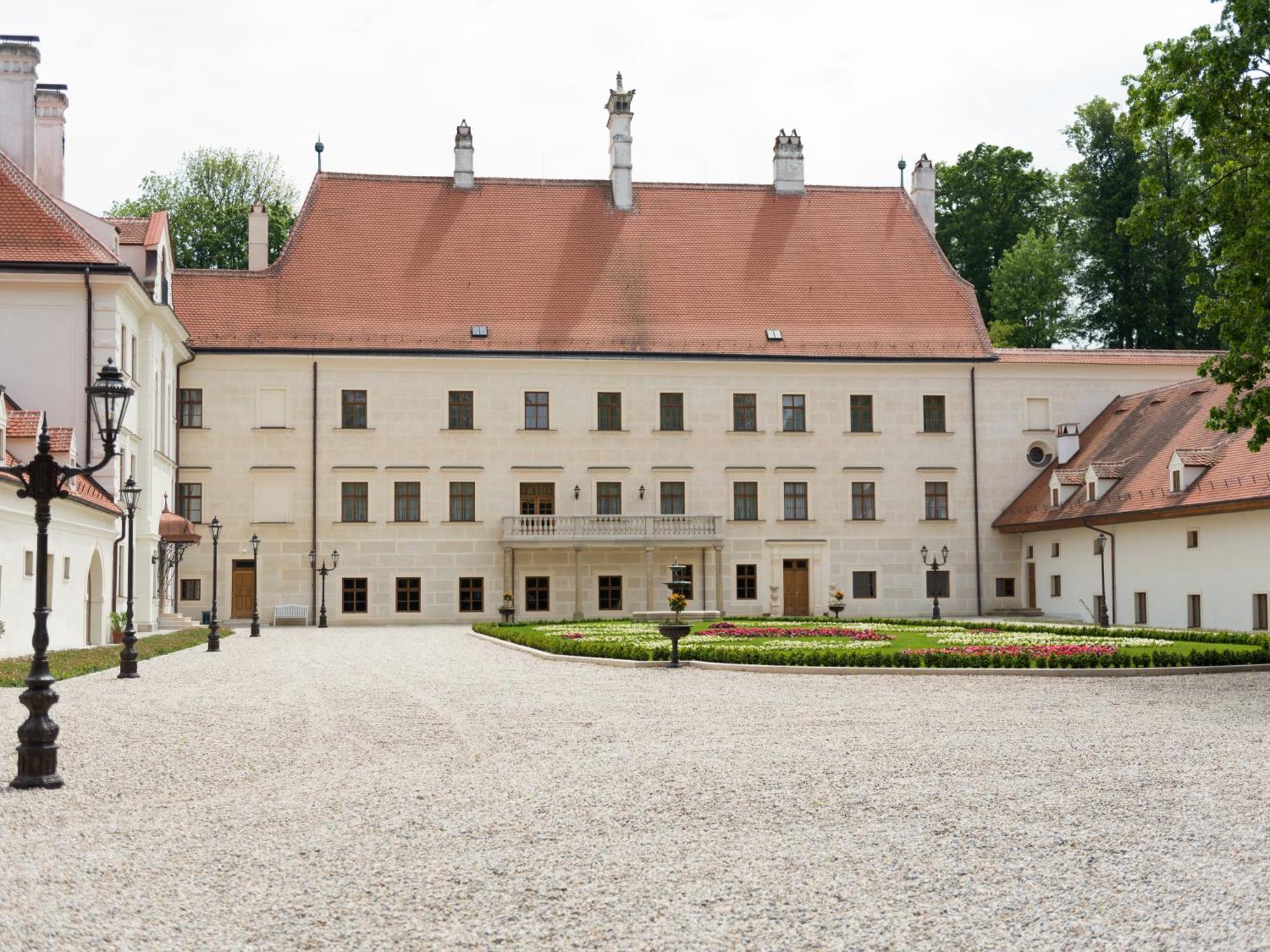 Schloss Thalheim Sankt Poelten Exterior foto