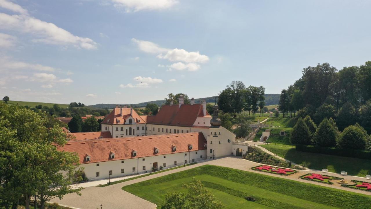 Schloss Thalheim Sankt Poelten Exterior foto